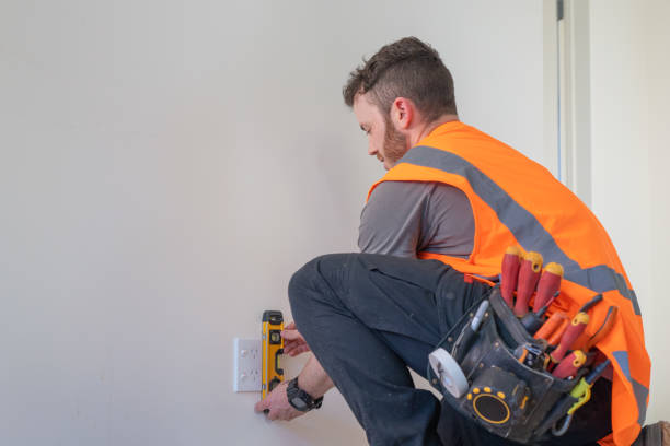 Best Electric Panel Repair  in East Grand Forks, MN
